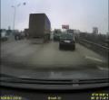 Doubler par la droite sur l'autoroute